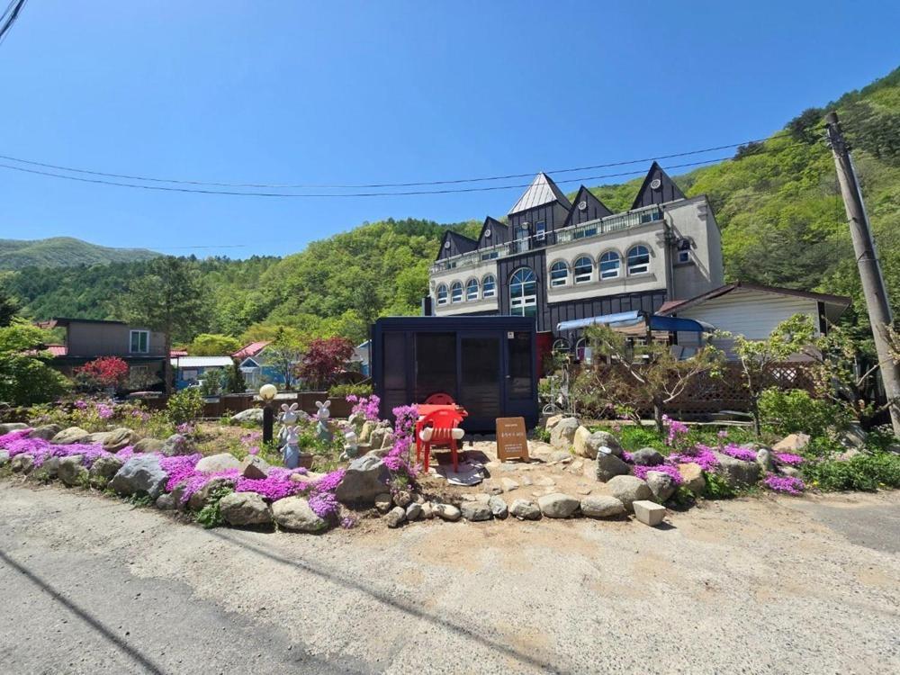 Pyeongchang Heungjeong Valley 409 Pension Exterior photo